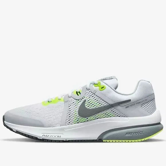 NWT Nike Zoom Prevail